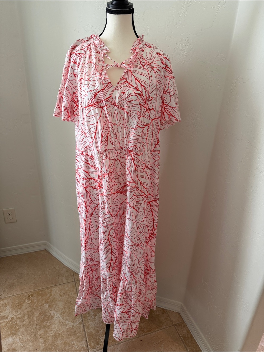 White Maxi Dress with Red Leaf Motif and Keyhole Neck